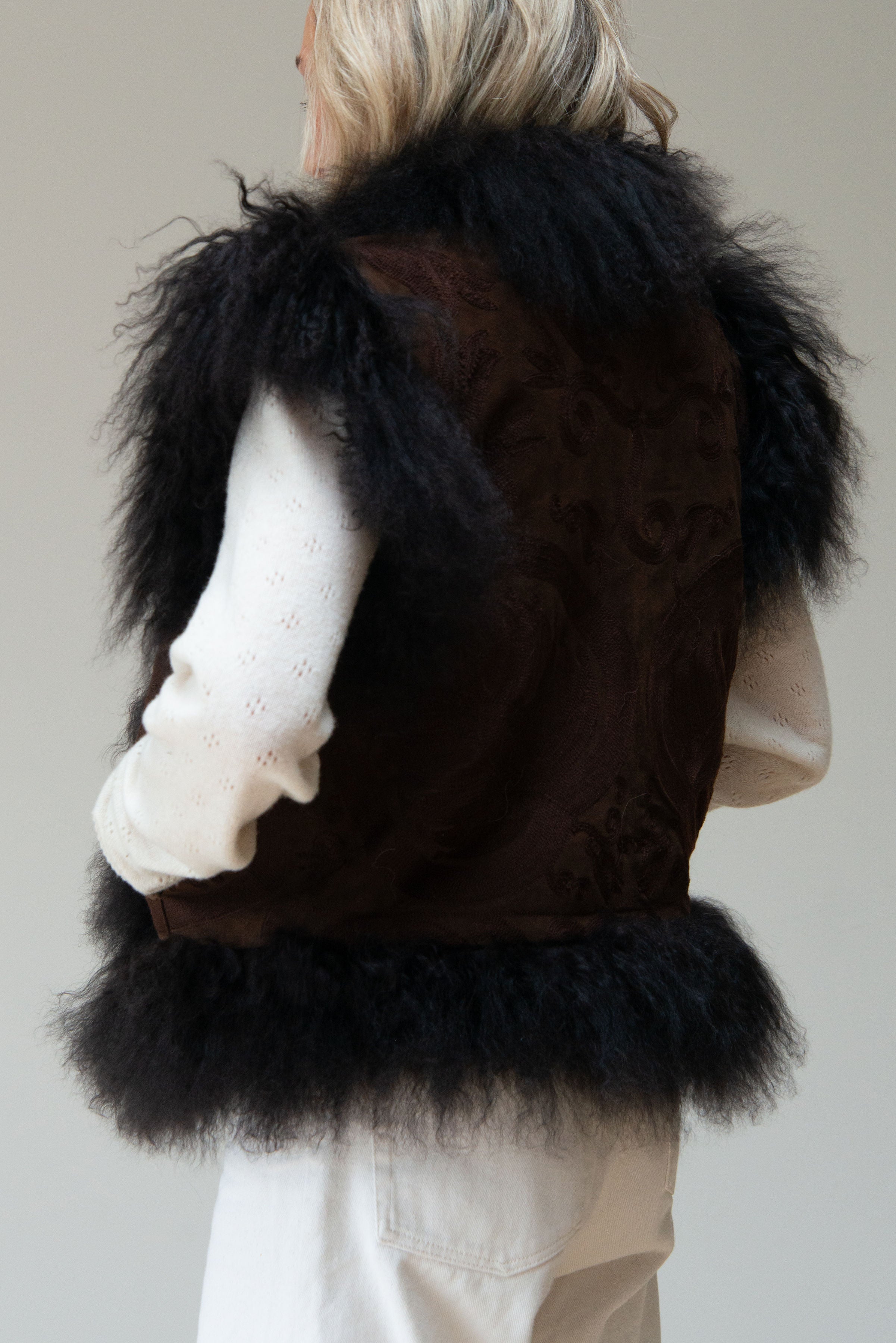 CARLA GILET - BROWN SUEDE